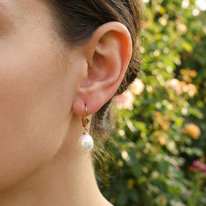 Sakız İnci Çelik Küpe – Altın Renkli