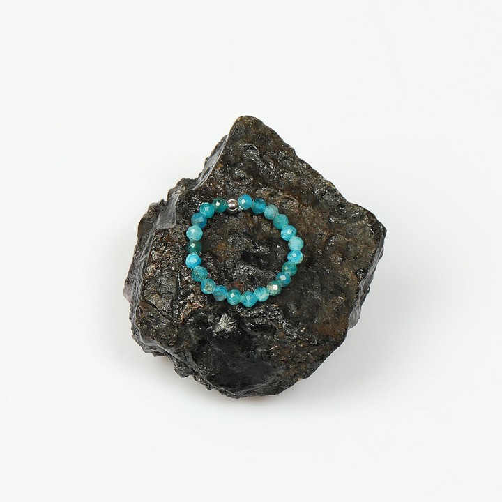 Apatit Taşı Lastikli Yüzük – 3.5 mm