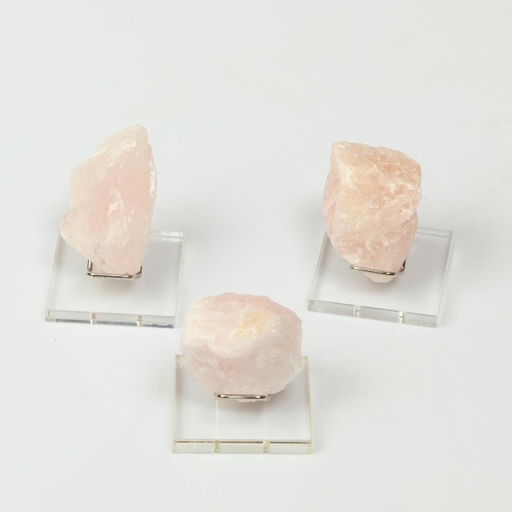 Pembe Kuvars Taşı Ham Parça – Plexi Stantlı