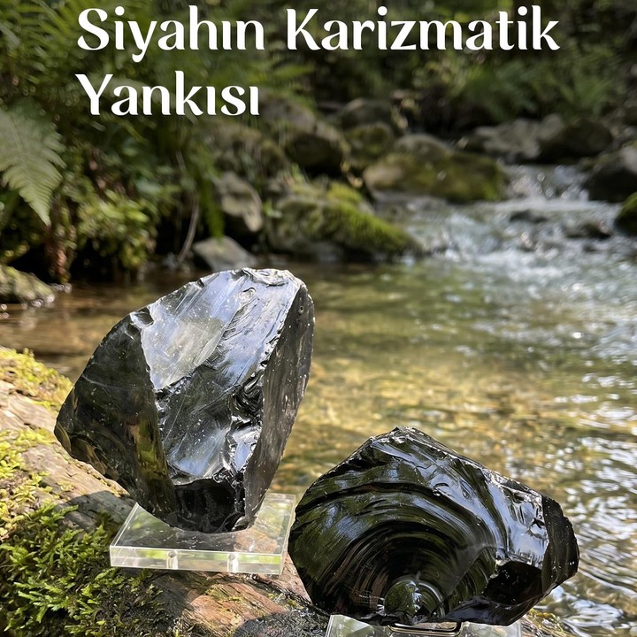 Obsidyen Taşı Ham Parça – Plexi Stantlı