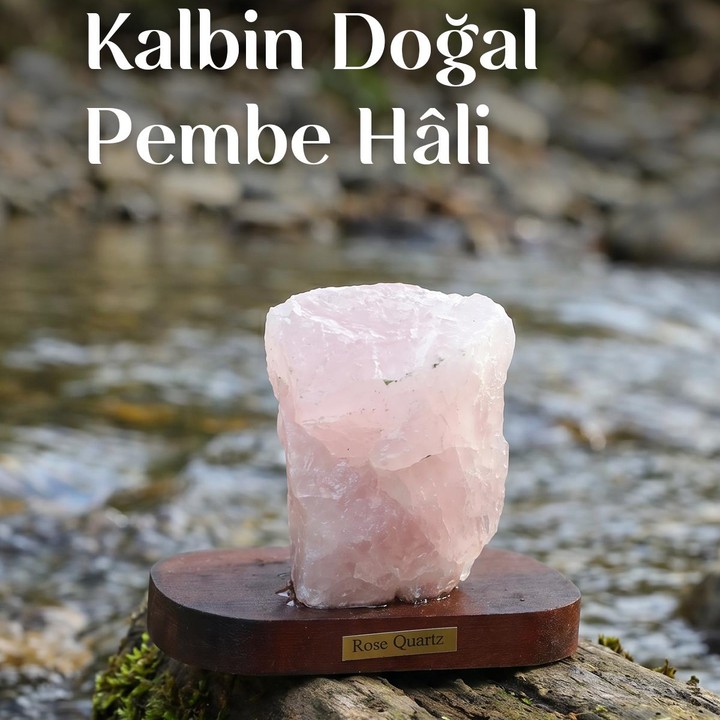 Ahşap Kaideli Ham Pembe Kuvars Taşı Kütle