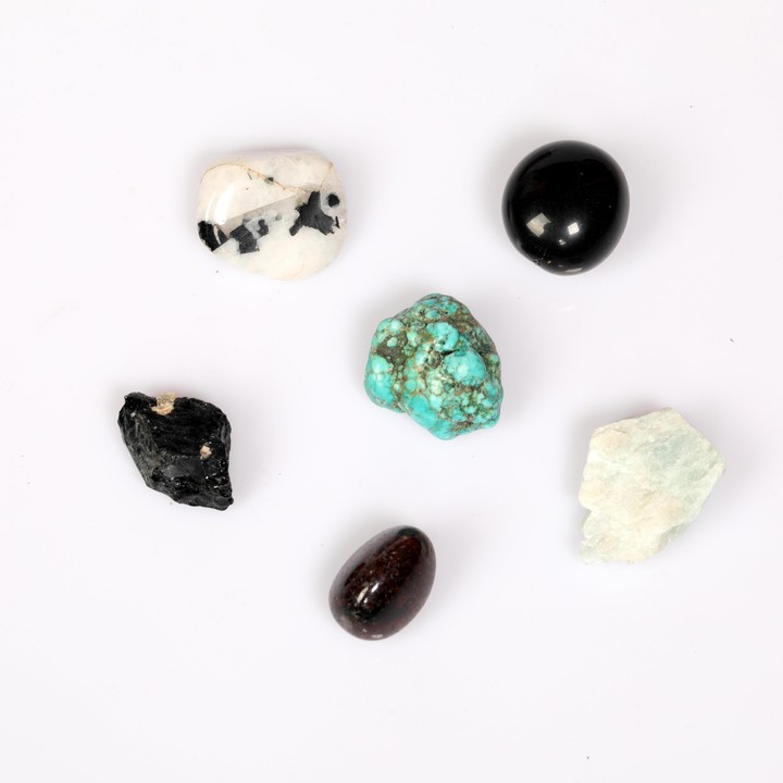 Akrep Burcu Doğal Taş Seti – Karton Kutulu