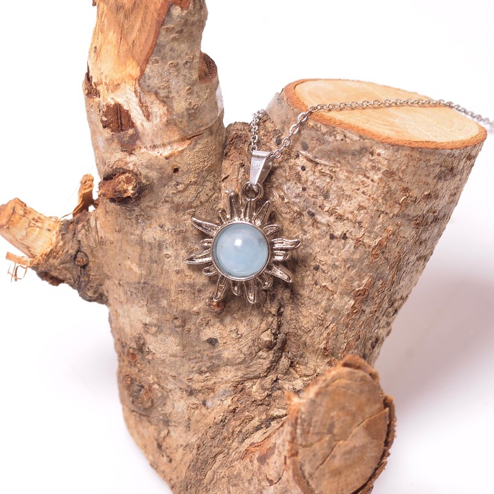 Akuamarin Taşı Güneş Kolye