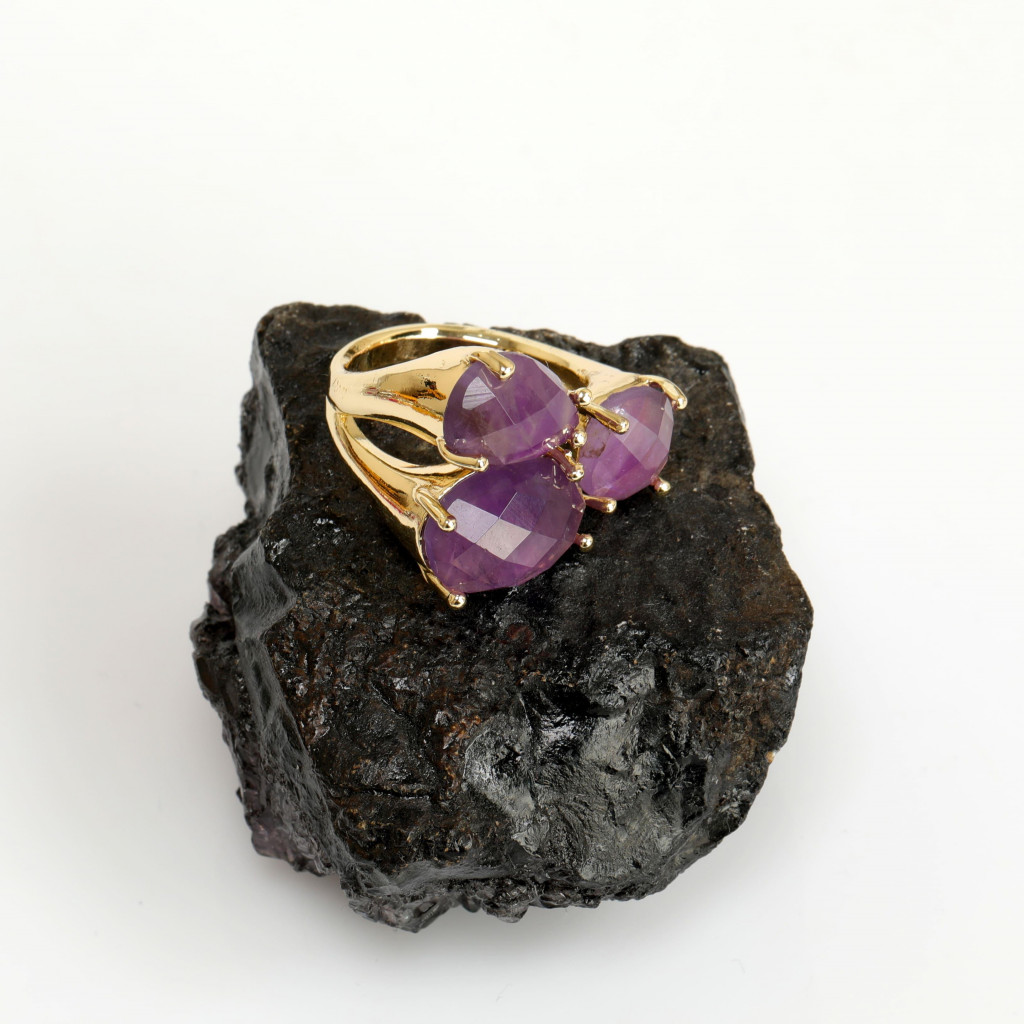 Altın Renkli Ametist  Taşı Üçlü Yüzük Altın Renkli Ametist  Taşı Üçlü Yüzük