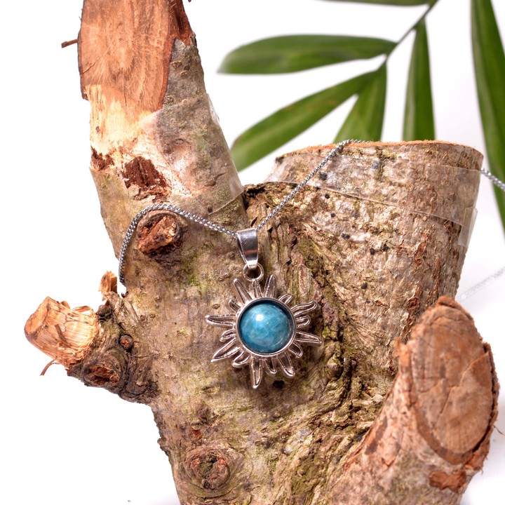 Apatit Taşı Güneş Kolye