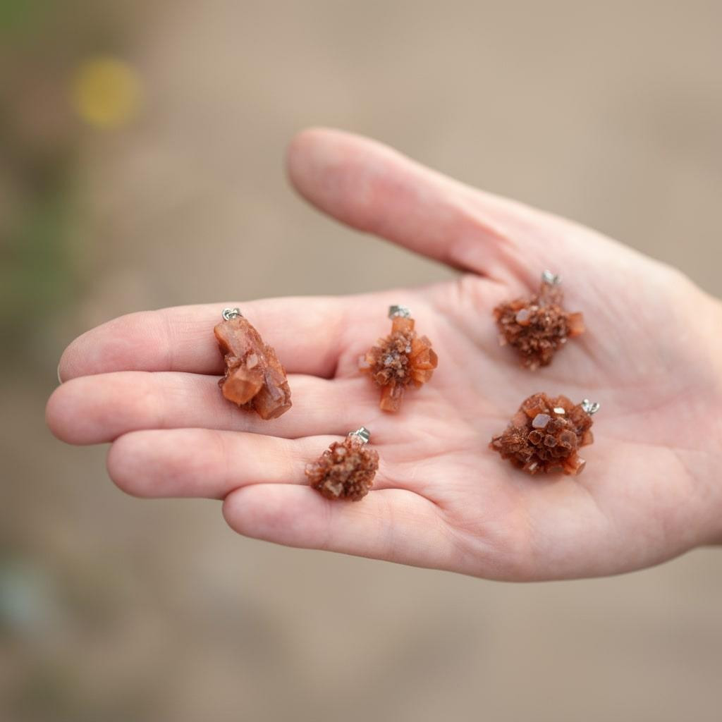 Aragont Taşı Çelik Kolye Ucu