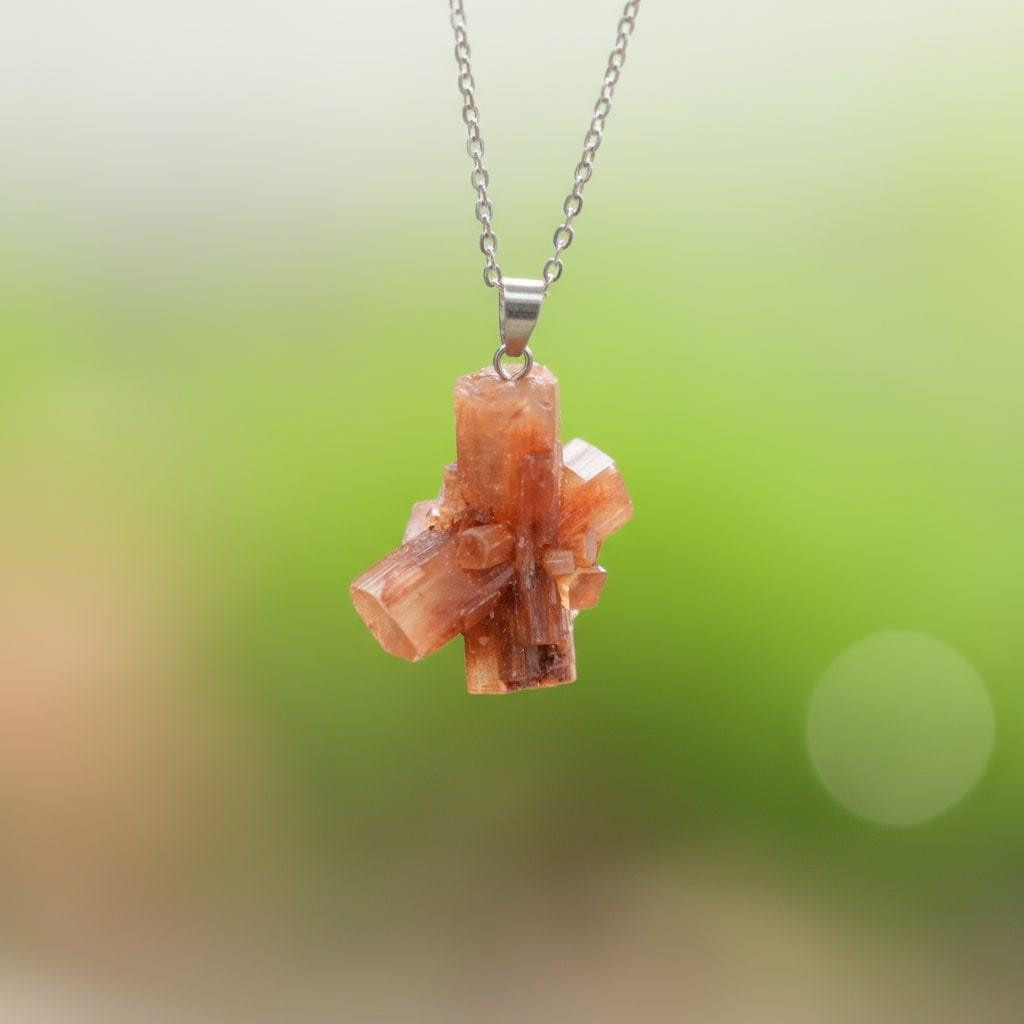 Aragont Taşı Çelik Kolye Ucu