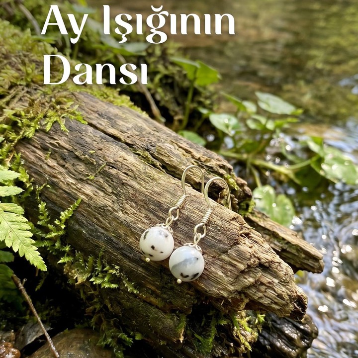 Ay Taşı Küpe