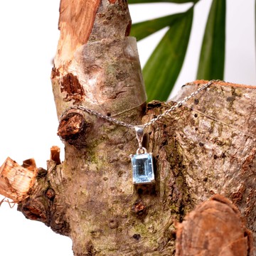 Baget Kesim Mavi Topaz Taşı Gümüş Kolye - 2