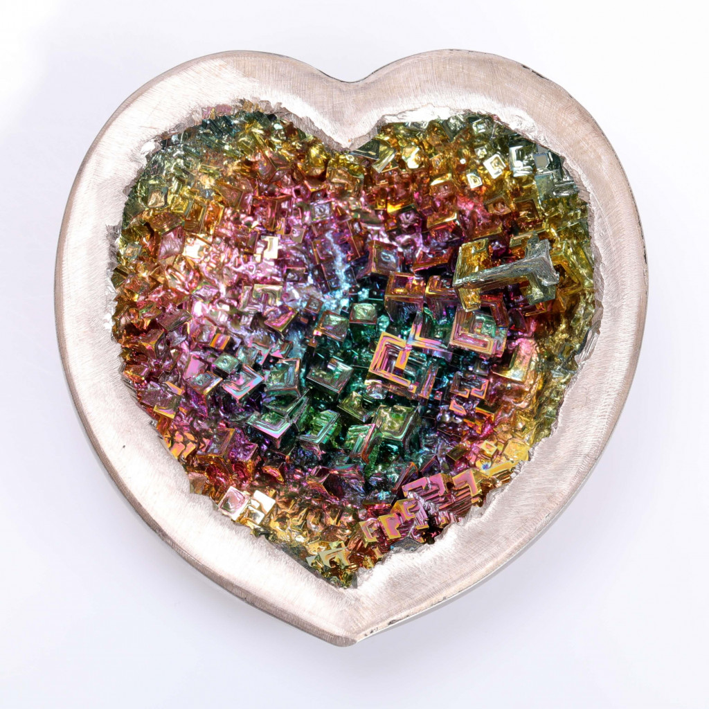 Bizmut Kalp Şeklinde Dekoratif Kase - 10x10 cm, Metal Ayaklı Bizmut Kalp Şeklinde Dekoratif Kase - 10x10 cm, Metal Ayaklı