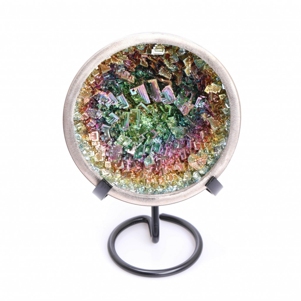 Bizmut Kase (10 cm) – Metal Standlı, Dekoratif ve Enerji Dengeleyici Kase