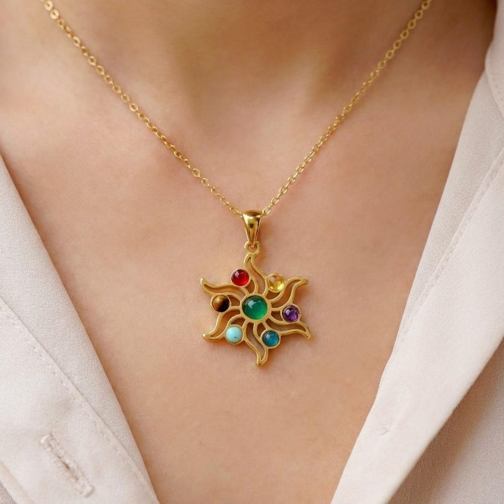Altın Renkli Çakra Güneşi Çelik Kolye – 7 Taşlı Doğal Taş Çakra Kolye