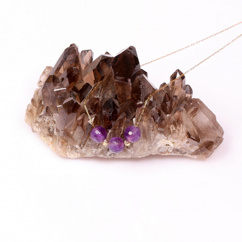 Çelik Zincirli Ametist Taşı Kolye - Altın Renkli Üç Top Model