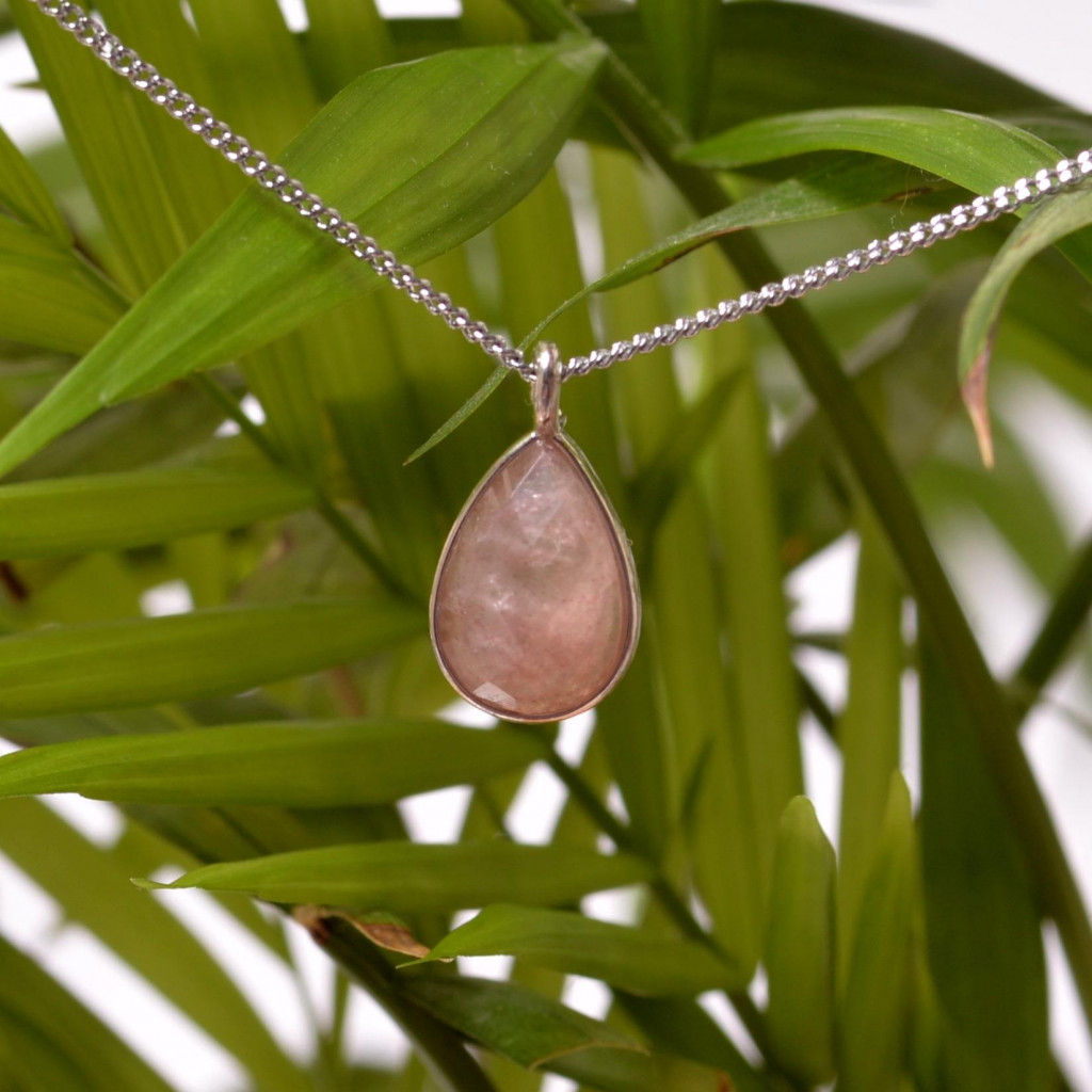 Çilek Kuvars Taşı Damla Kolye - Küçük Boy