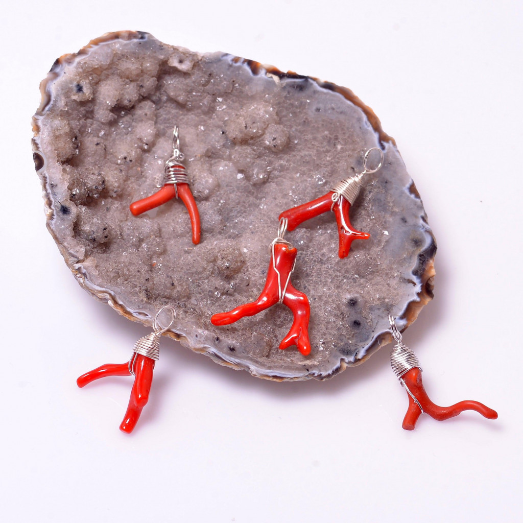 Dal Mercan Taşı Kolye - Boyasız Mercan Dal Mercan Taşı Kolye - Boyasız Mercan