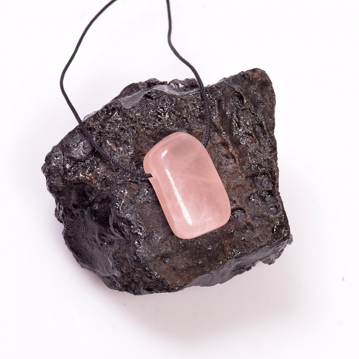 Delikli Pembe Kuvars Taşı - Küçük Boy - 1