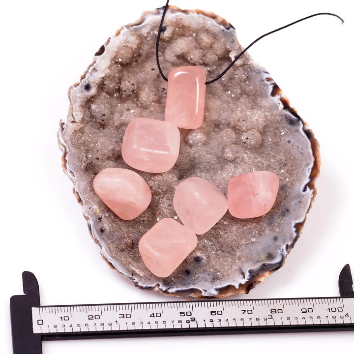 Delikli Pembe Kuvars Taşı - Küçük Boy