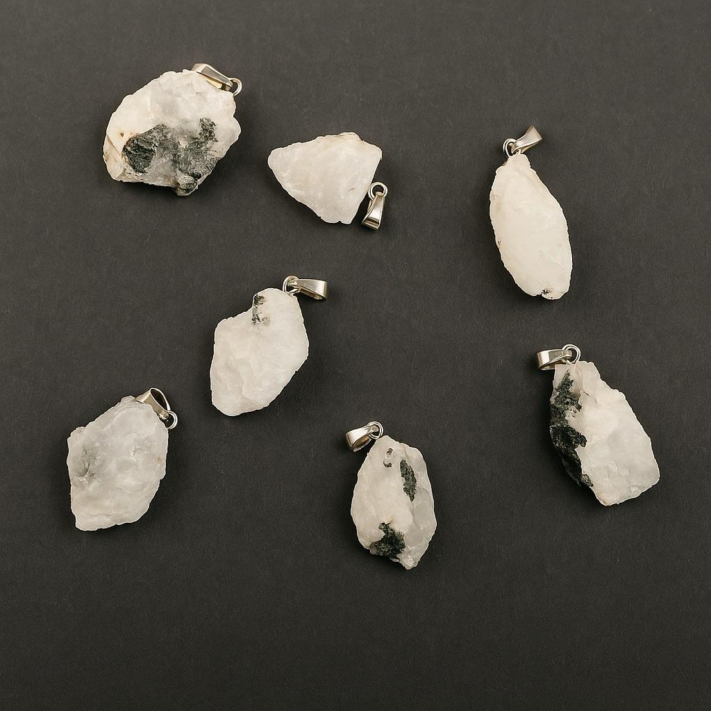 Ham Ay Taşı Kolye – Doğal ve İşlenmemiş – Çelik Zincirli