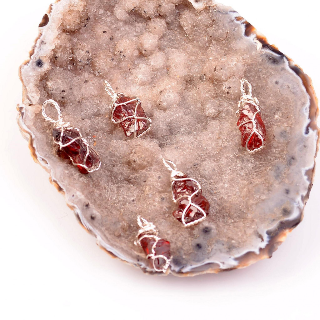 Ham Lal Taşı Kolye - Tel Sargılı