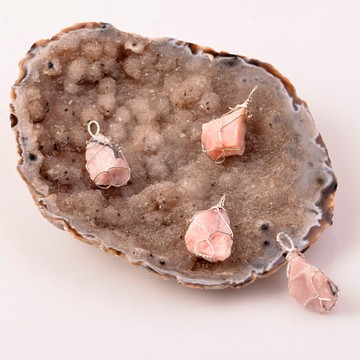 Ham Pembe Opal Taşı Kolye - Tel Sargılı - 2