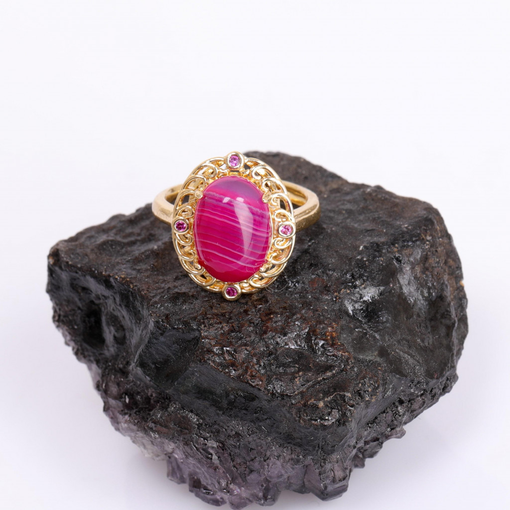 Hanedan Model Pembe Akik Taşı Yüzük - Altın Renkli