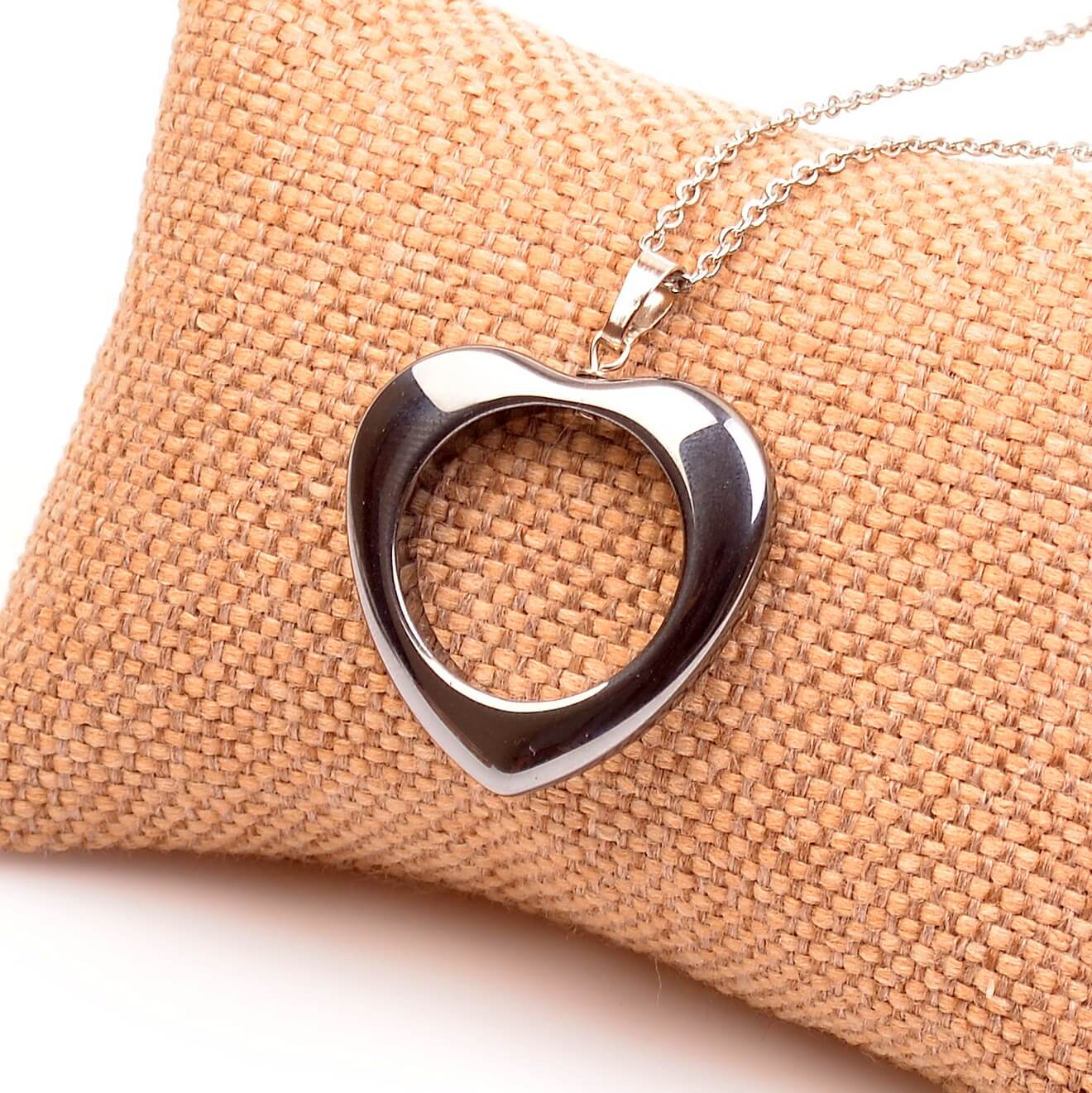 Hematit Stone Heart Necklace
