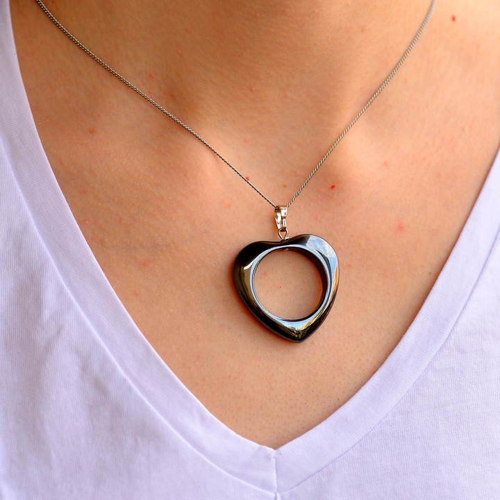 Hematit Taşı Kalp Kolye