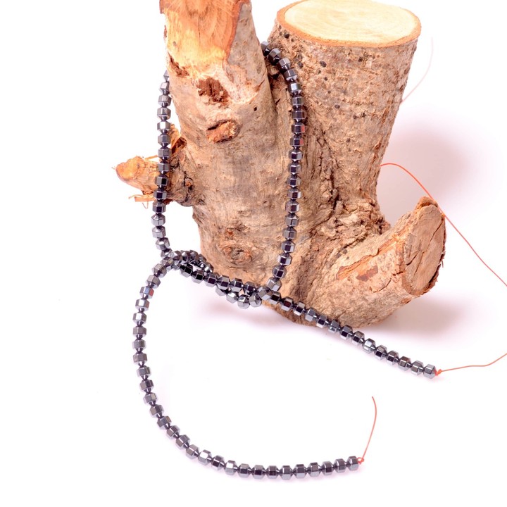 Hexagonal Huni Hematit Taşı Dizi - 3,5*4 mm - 1