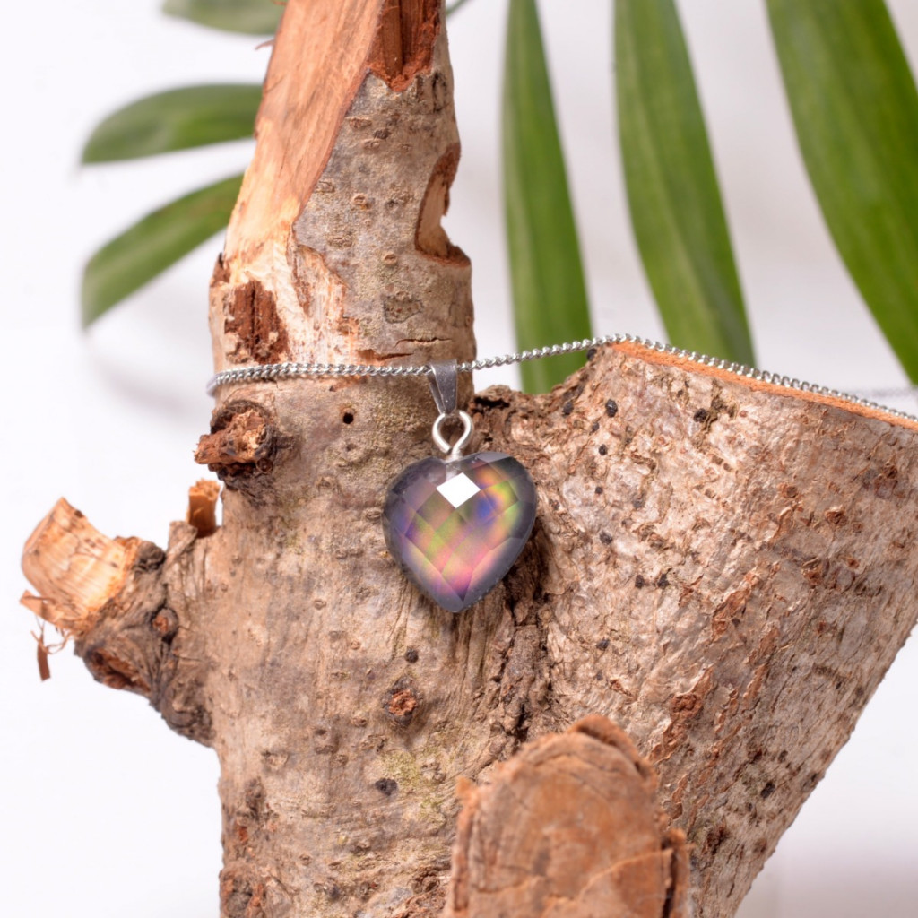 His Taşı Kalp Kolye