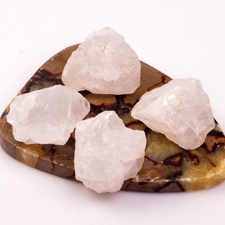 İşlenmemiş Ay Taşı Kütle