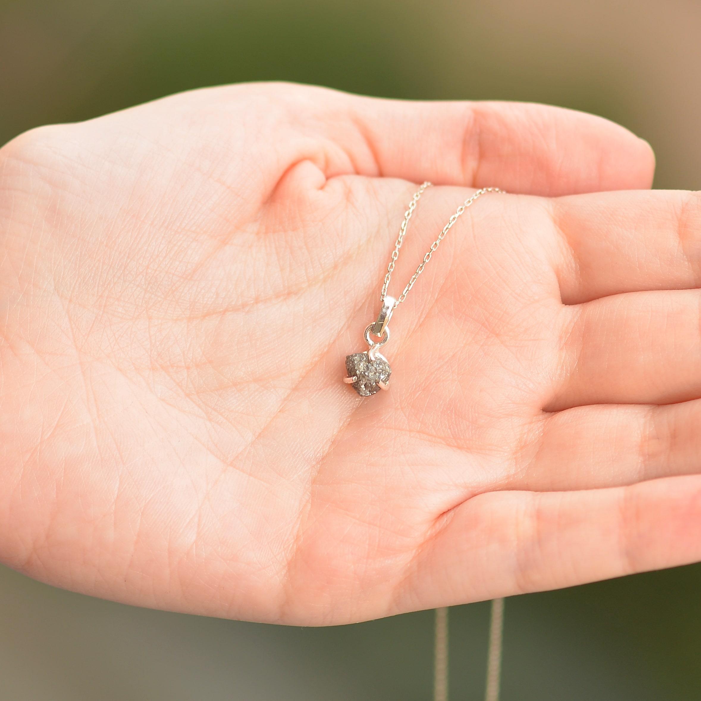 İşlenmemiş Ham Diamond Stone Silver Necklace