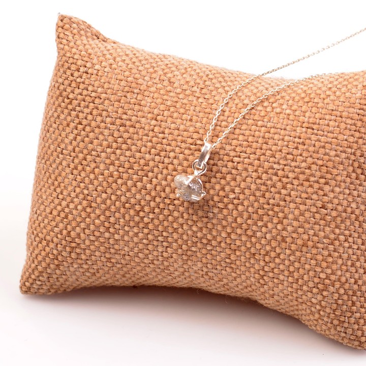 İşlenmemiş Ham ELmas Taşı Gümüş Kolye