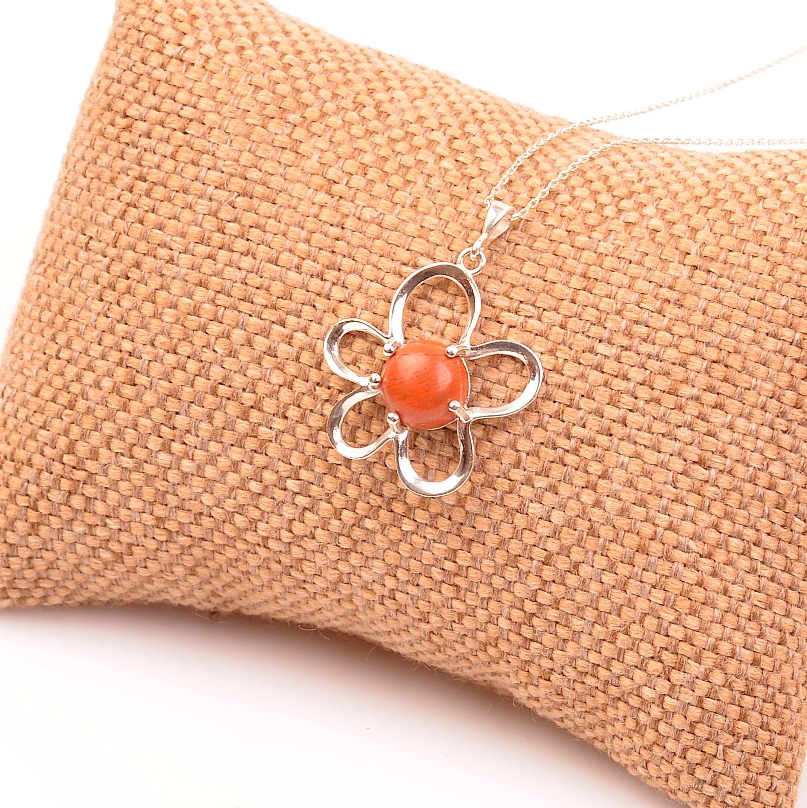 Jasper Stone Silver Daisy Necklace