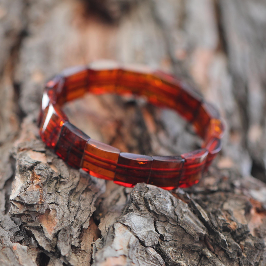 Kare Kesim Baltık Kehribar Bileklik – Doğal Gerçek Kehribar (Elastik) - Konyak Rengi