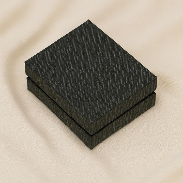 Kumaş Kaplı Kolye Kutusu – 8 x 10 x 4,5 cm