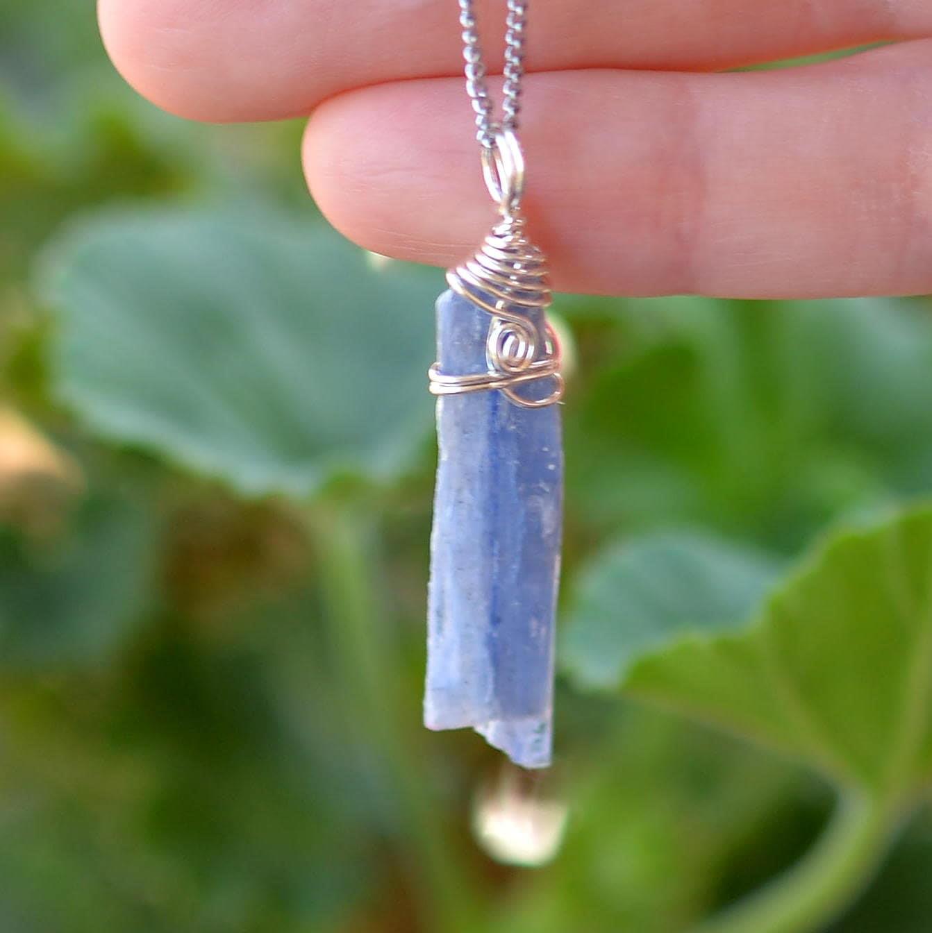Blue Kyanit Stone Necklace Tel Wrapped