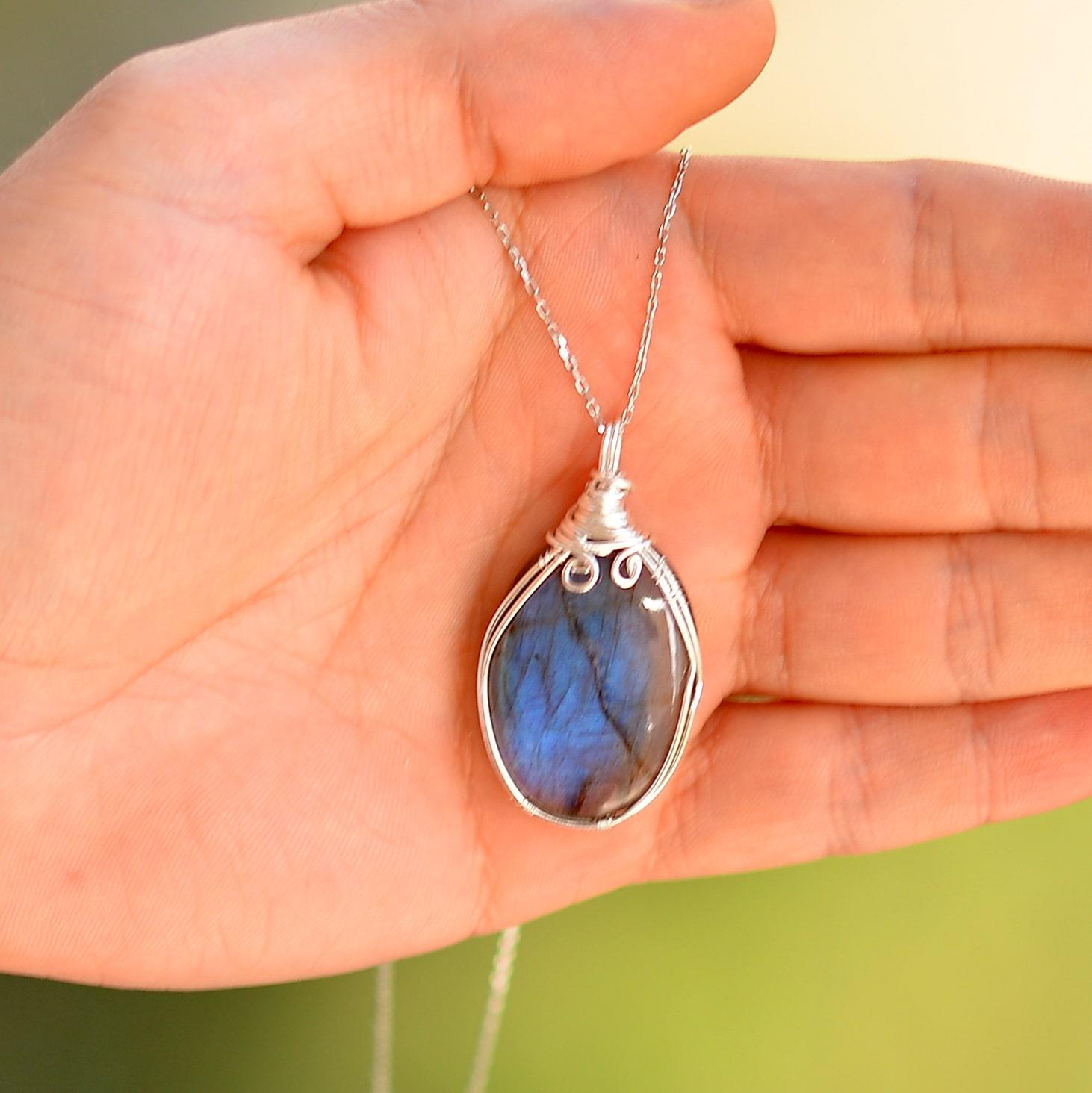 Labradorit Stone Necklace Silver Tel Wrapped