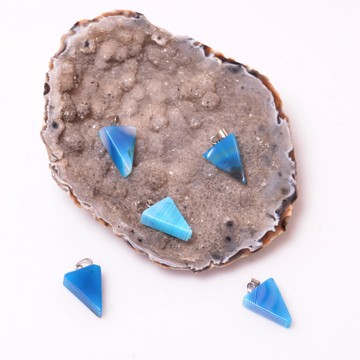 Mavi Akik Taşı Üçgen Kolye - 2