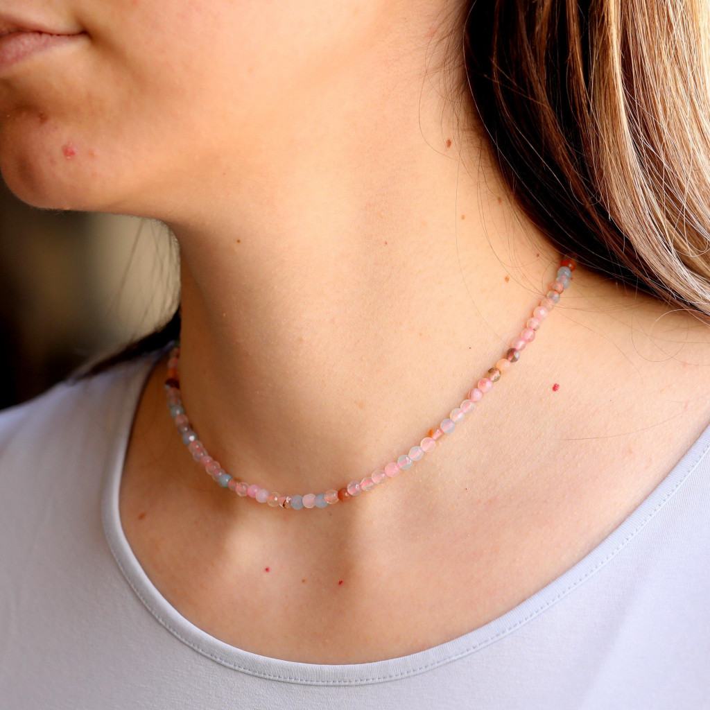 Mavi Pembe Akik Taşı Dizi Kolye - Çelik Aparatlı -  4 mm Faset Kesim