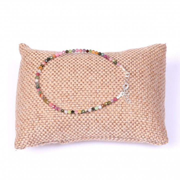 Multi Renk Turmalin Taşı Gümüş Bileklik – Doğal ve Zarif Tasarım