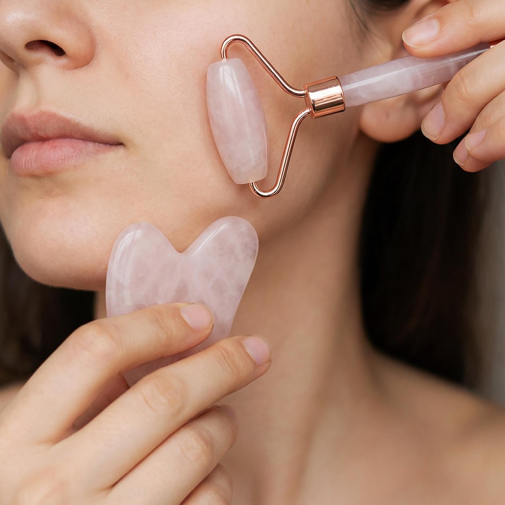 Pembe Kuvars Gua Sha ve Roller Masaj Taşı Seti