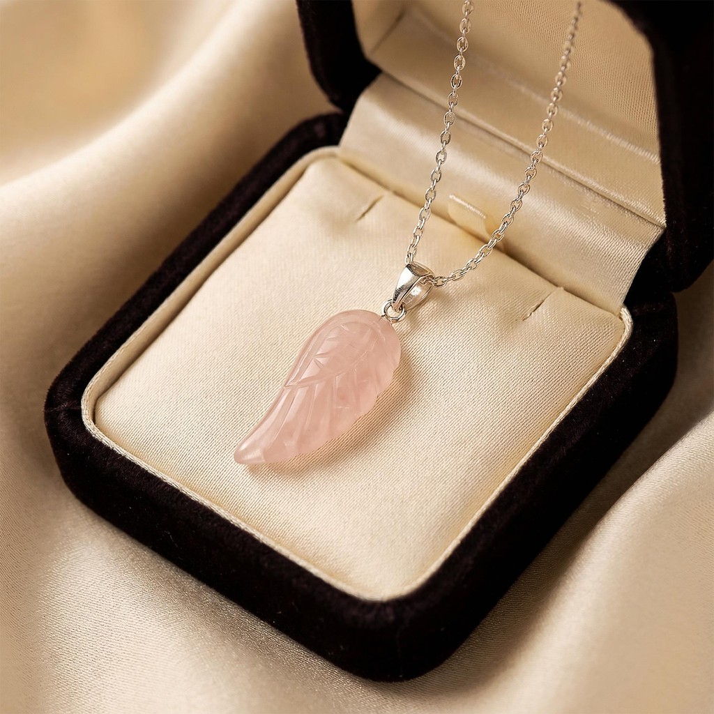 Pembe Kuvars Taşı Kanat Kolye