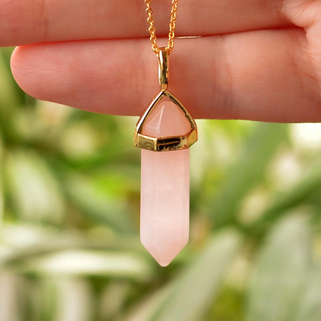 Pembe Kuvars Taşı Kazık Kolye - Altın Renkli