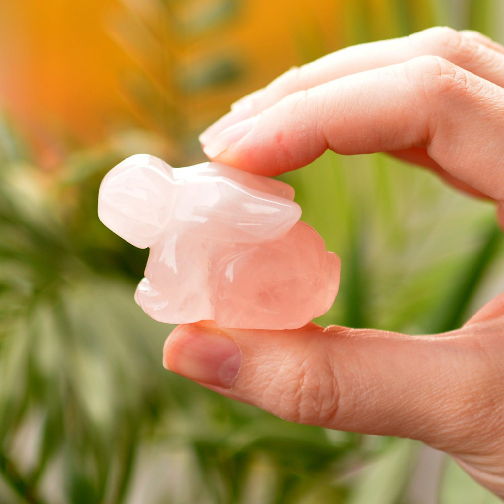Pembe Kuvars Taşı Tavşan Şeklinde Obje