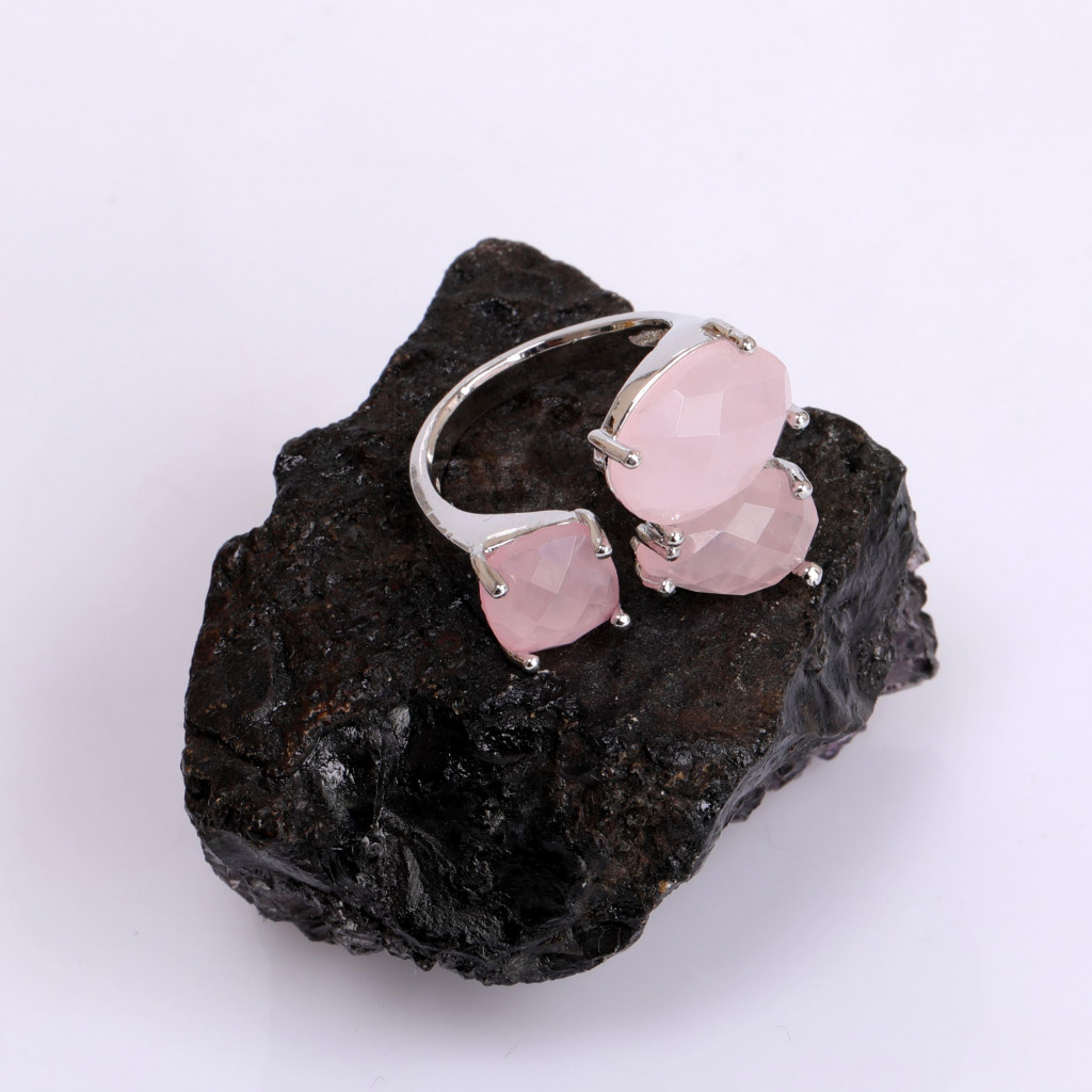 Pembe Kuvars Taşı Üçlü Yüzük - Üç Taşlı Yüzük Pembe Kuvars Taşı Üçlü Yüzük - Üç Taşlı Yüzük