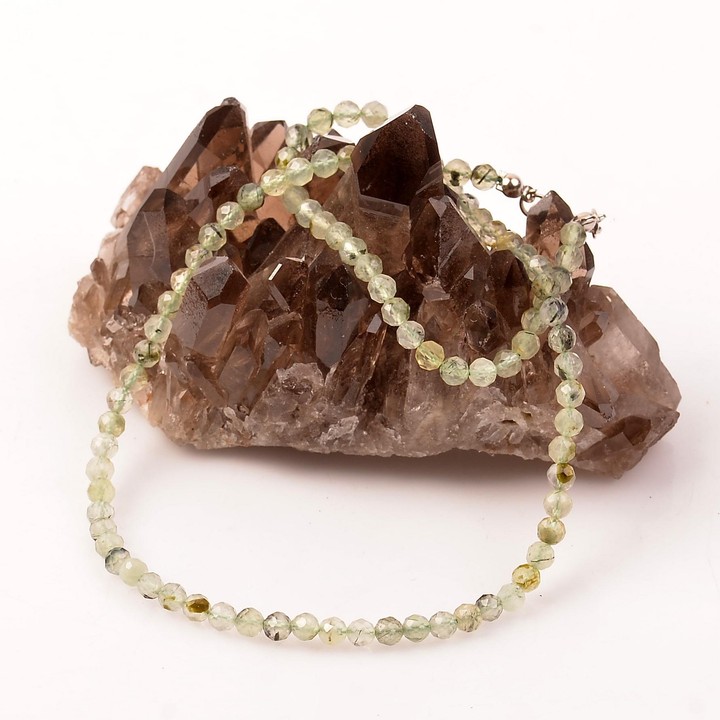 Prehnite Taşı Kolye - 4 mm