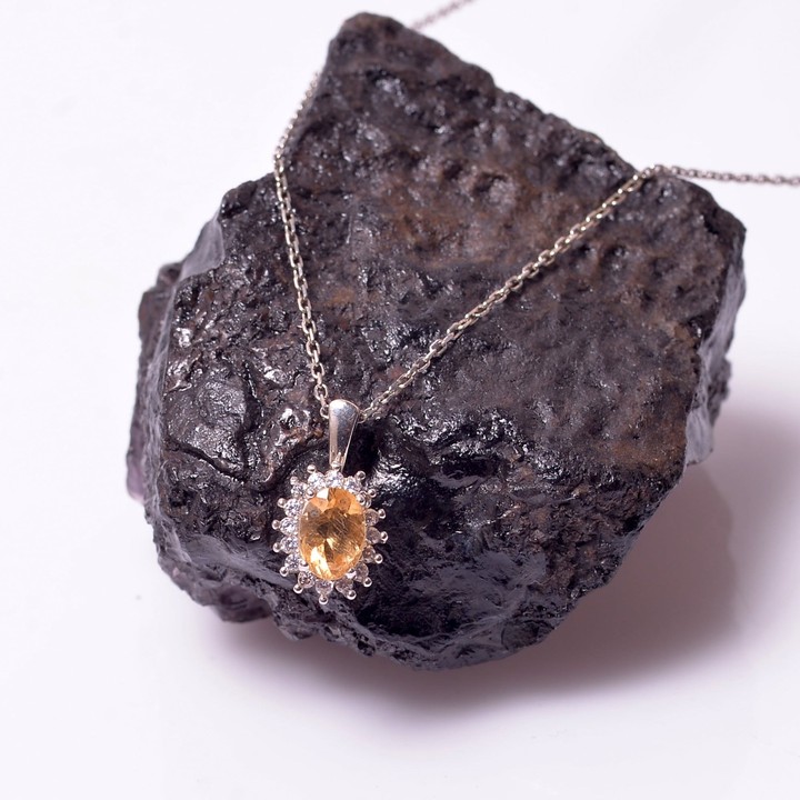 Sitrin Taşı Gümüş Kolye-Anturaj Model