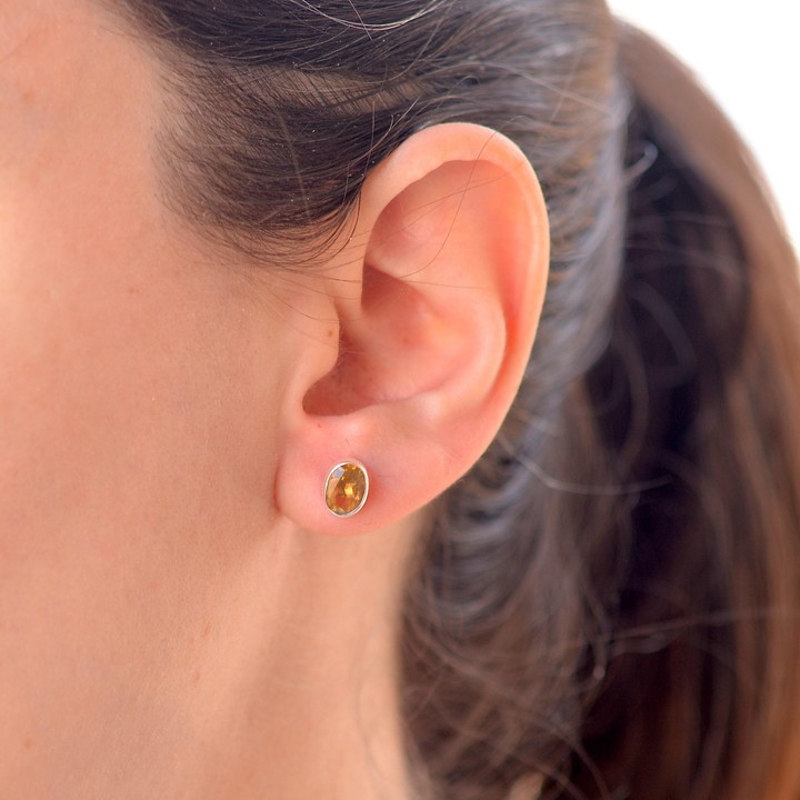 Sitrin Taşı Gümüş Küpe - Çivi Küpe