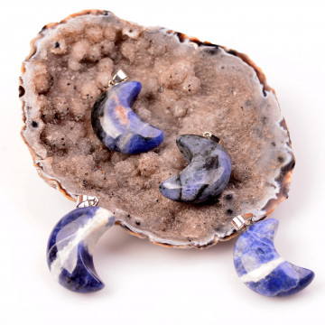 Sodalit Taşı Ay Şeklinde Kolye - 2