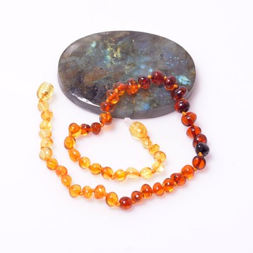 Süzme Renk Damla Kehribar Bebek Kolyesi - 2